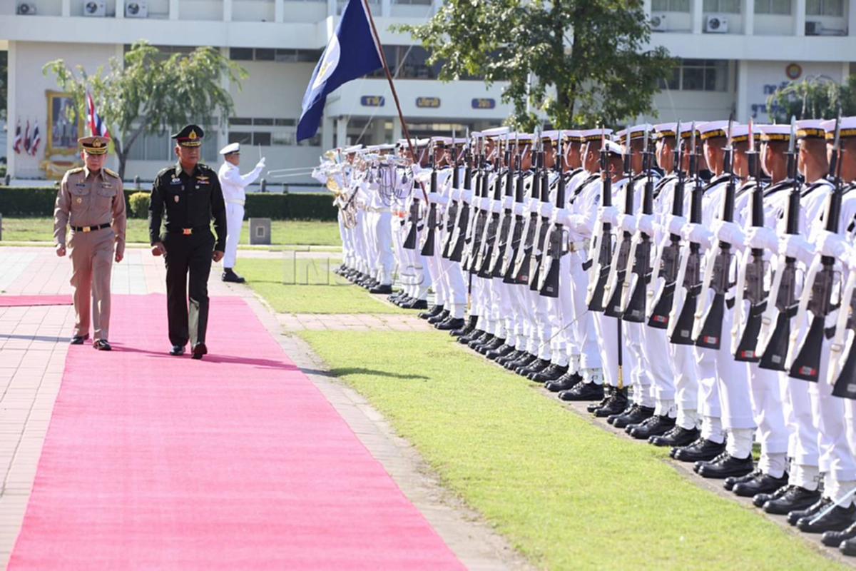 ผบ.สส. ชื่นชม เชื่อมั่นยก ผบ.ทร.ทหารดีเยี่ยม  จงรักภักดี-ยึดมั่นในเกียรติยศของทหารเรือ!