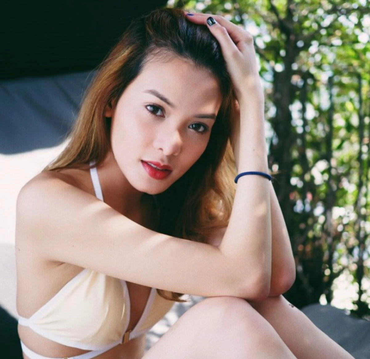 เปิดภาพ !! "บิว" น้องสาวผู้ประกาศข่าวชื่อดัง "ไบร์ท พิชญทัฬห์" ที่หลายคนไม่เคยเห็น..บอกเลยงานดีทั้งบ้าน !! (ชมภาพ)