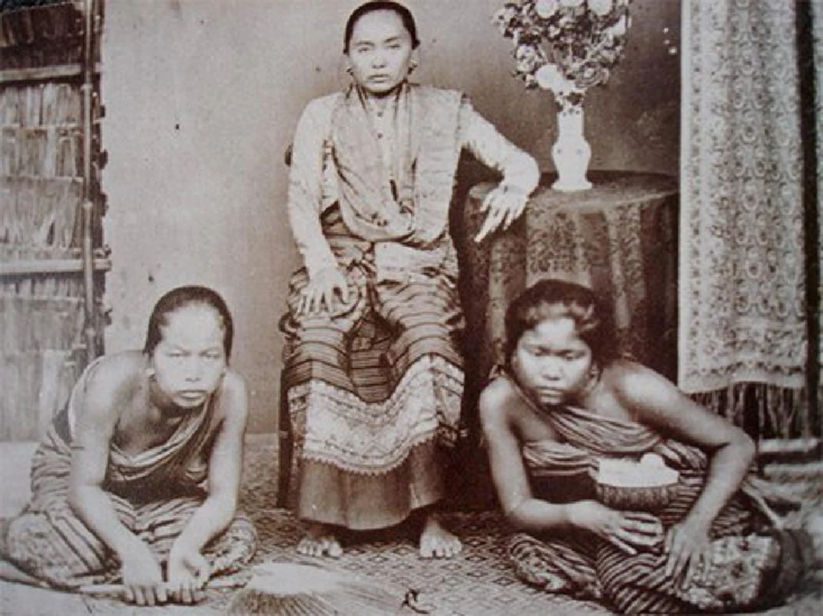 วันนี้สยามปรับปรุงกฎหมายทาส !!! จุดเริ่มต้นของการเลิกทาส และ คดีสุดสะเทือนขวัญของชนชั้นเจ้านาย "อีอยู่" คดีประวัติศาสตร์ที่โหดเหี้ยม !!!