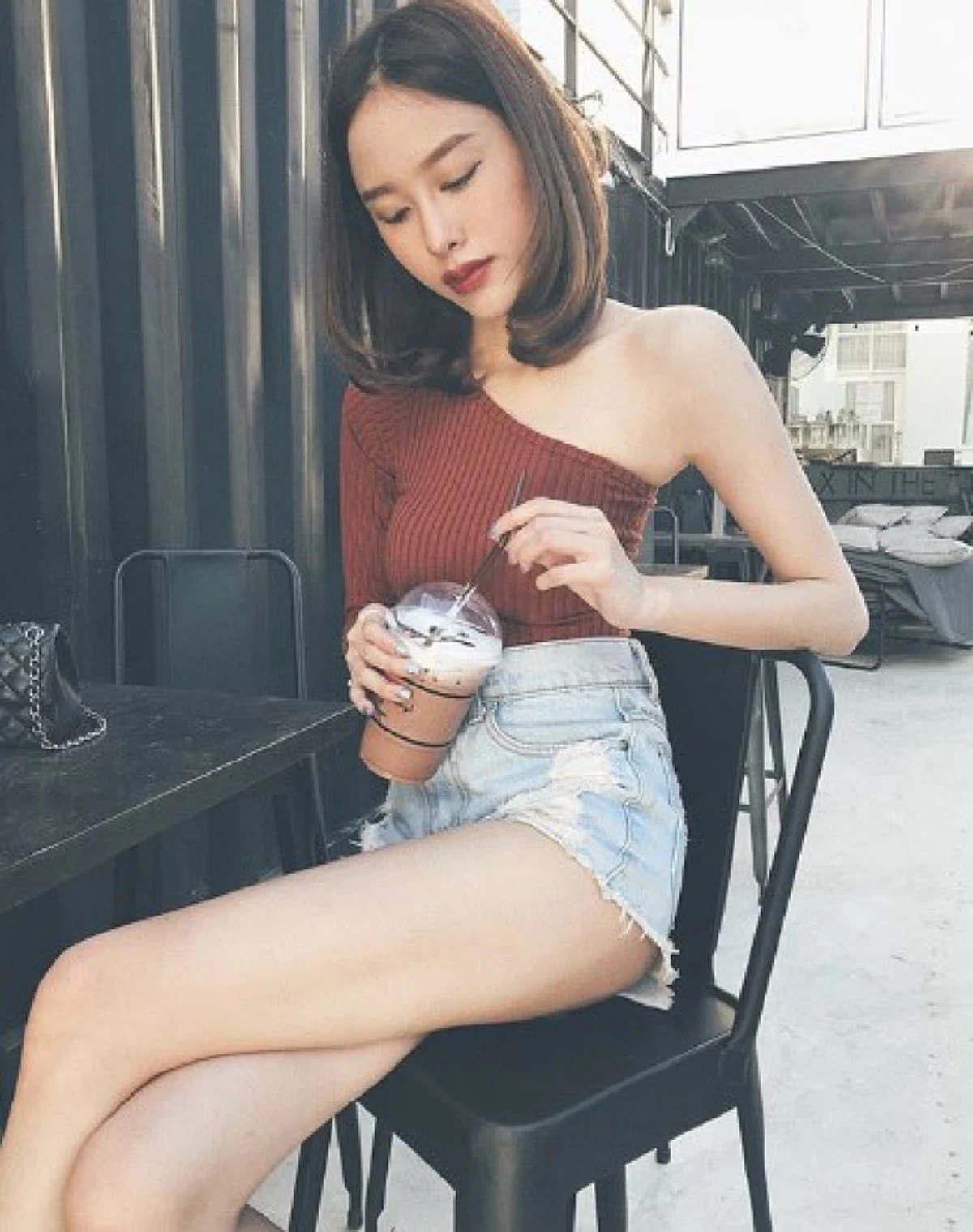 ฉาวต่อเนื่อง!!! "มิ้ง" โดนด่ายับกลางไอจี หลังเจอกระแส "ดราม่ารีวิวสินค้า" ทำเอาชาวเน็ตวิจารณ์สนั่นโซเชียล!