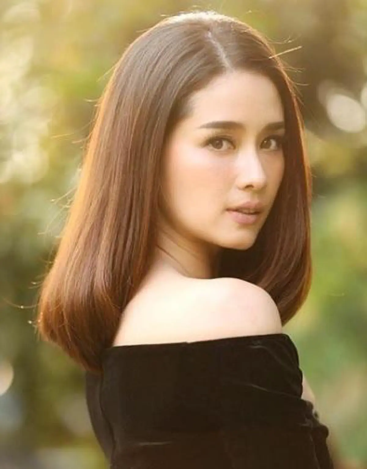 #แทบไม่เชื่อสายตา!! "โม อมีนา" เปลื้องผ้าถ่ายเซ็กซี่ "จัดวันพีชสีนู้ด" อวดผิวขาวออร่า แซ่บทะลักทะลวง เอาอยู่บอกเลย !! (ชมภาพ)