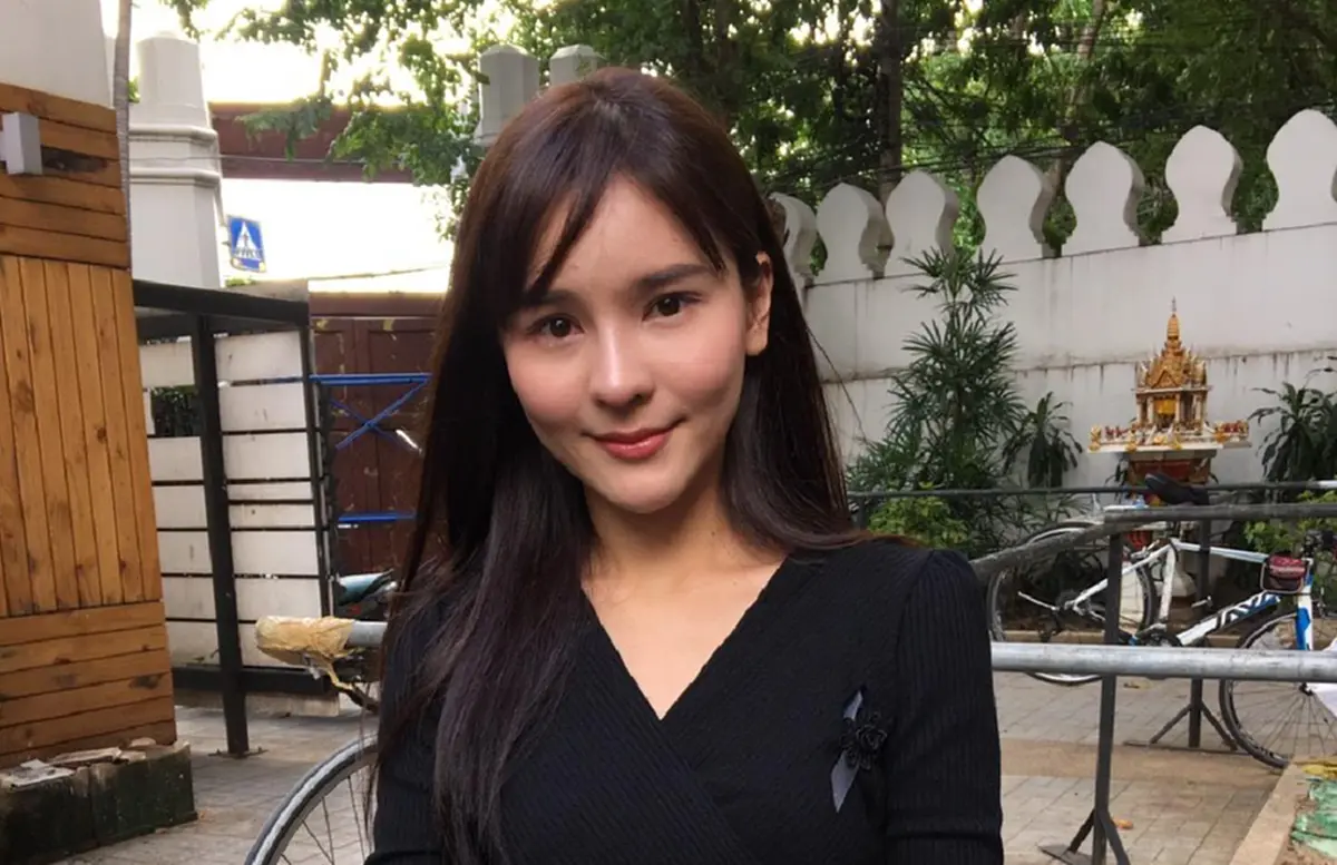 ลือสนั่น!!  ออม สุชาร์ ซุ่มคบ แอมป์ แฟนเก่า อั้ม