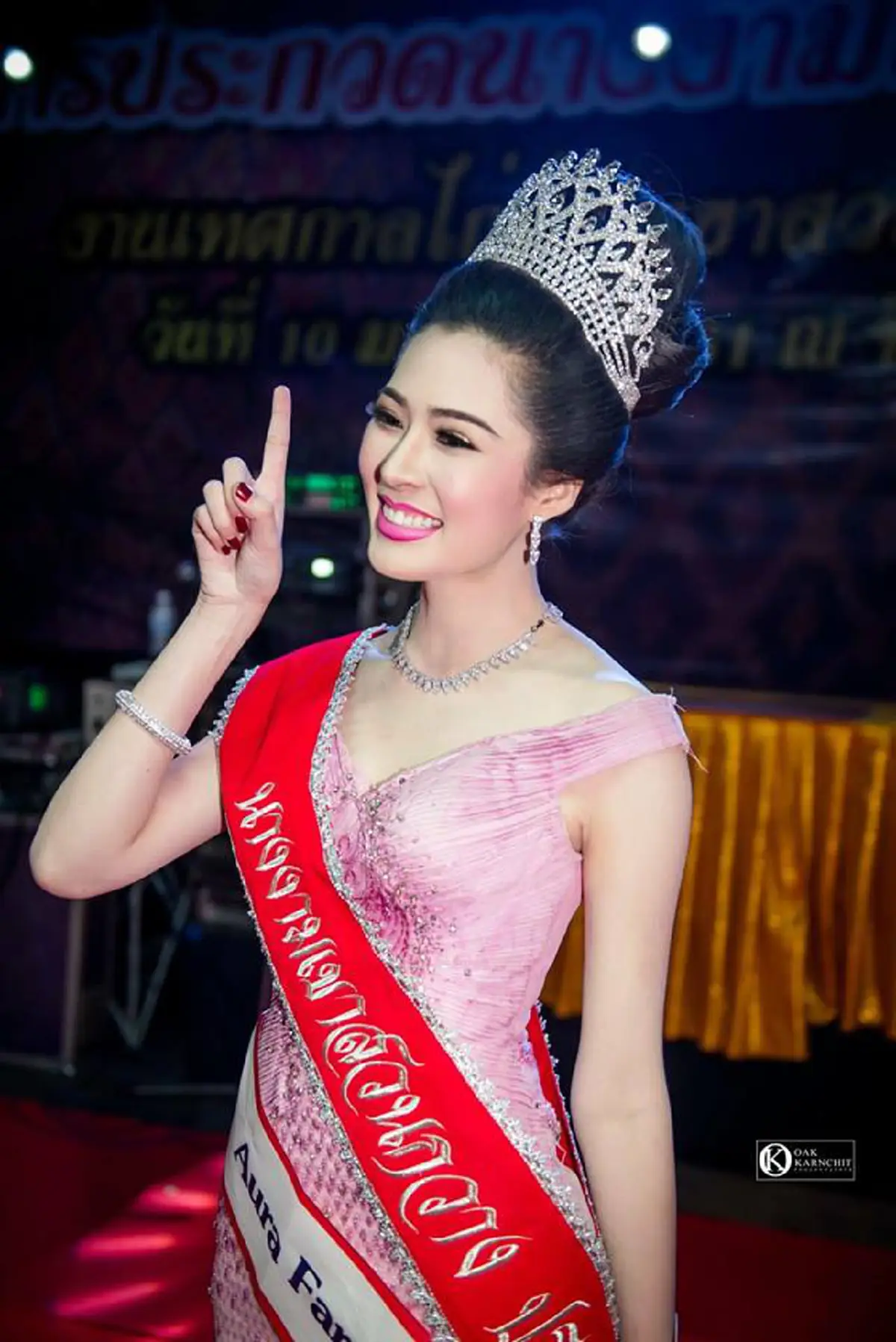 **ผู้ชายทั้งประเทศจ้องกันตาแตก !!! เมื่อนี่คือชีวิต "หลิงหลิง" หลังได้ครองมงกุฎ "นางงามเขาสวนกวาง" คนล่าสุดมากว่า 4 เดือน ! (ภาพ)