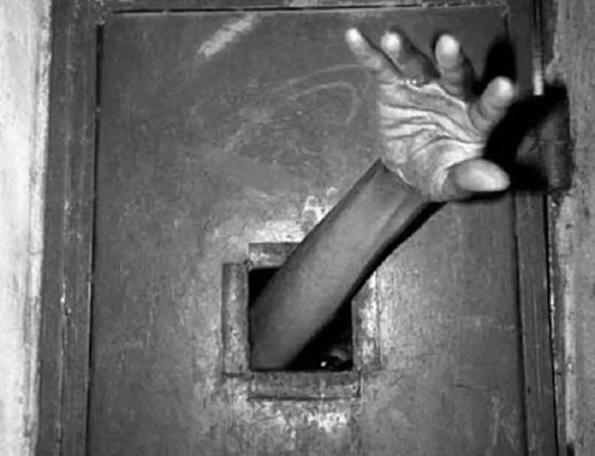 น่ากลัวสุดขีด !! นี่คือ "สภาพของคน" ที่ "อดนอน 15 วันเต็ม" จากคนปกติ..กลายเป็นปีศาจ เห็นแล้วขนลุกซู่ !! (ชมภาพ)