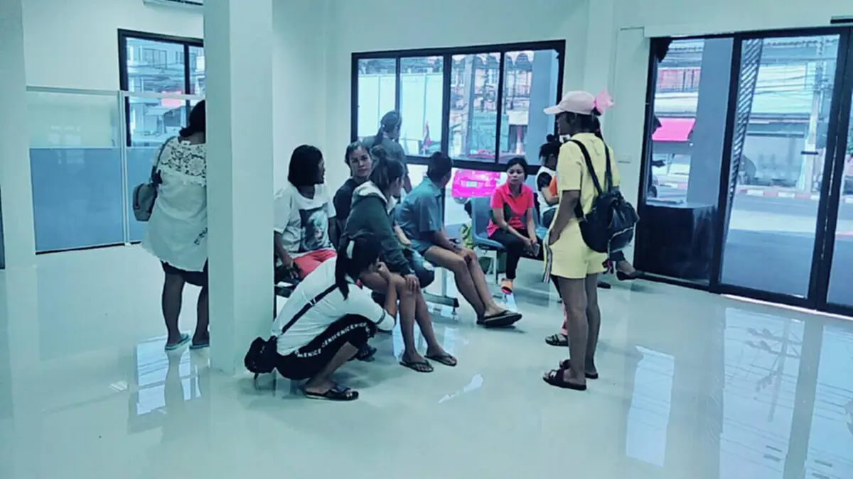 เอาอีกแล้ว!! กลุ่มผู้เสียหายรวมตัวร้อง ตำรวจ ปอท. หลังถูกหลอกเล่นแชร์ออนไลน์โดนสาวเชิดเงินสูญกว่าเงิน 1.6 ล้าน