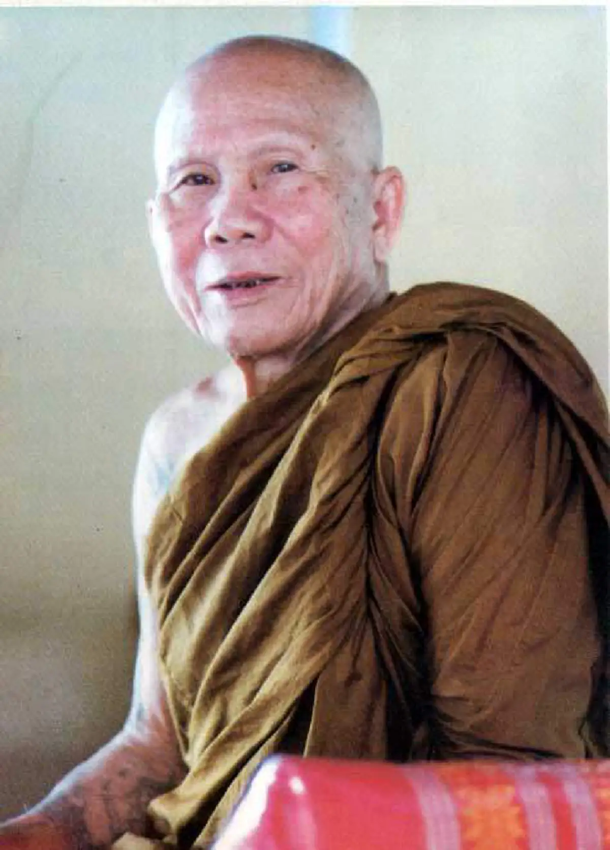 ฝ่าเท้าของหลวงปู่มั่นเป็นลายตาหมากรุก!! ยืนยันลักษณะแห่งมหาบุรุษ จากบันทึกลายมือ หลวงปู่หล้า ..ความจริงที่น้อยคนจะรู้!!