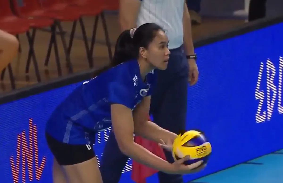 หนักจริง..มองเเทบไม่ทัน?!! "อรอุมา"จัดให้ เสิร์ฟเอซ2ลูกซ้อน..สุดปัง!!สะเทือนปฐพี ทำสาว"บราซิล"ได้เเต่ยืนมองอึ้งทั้งทีม!!ความเร็วสุดโหด(คลิป)