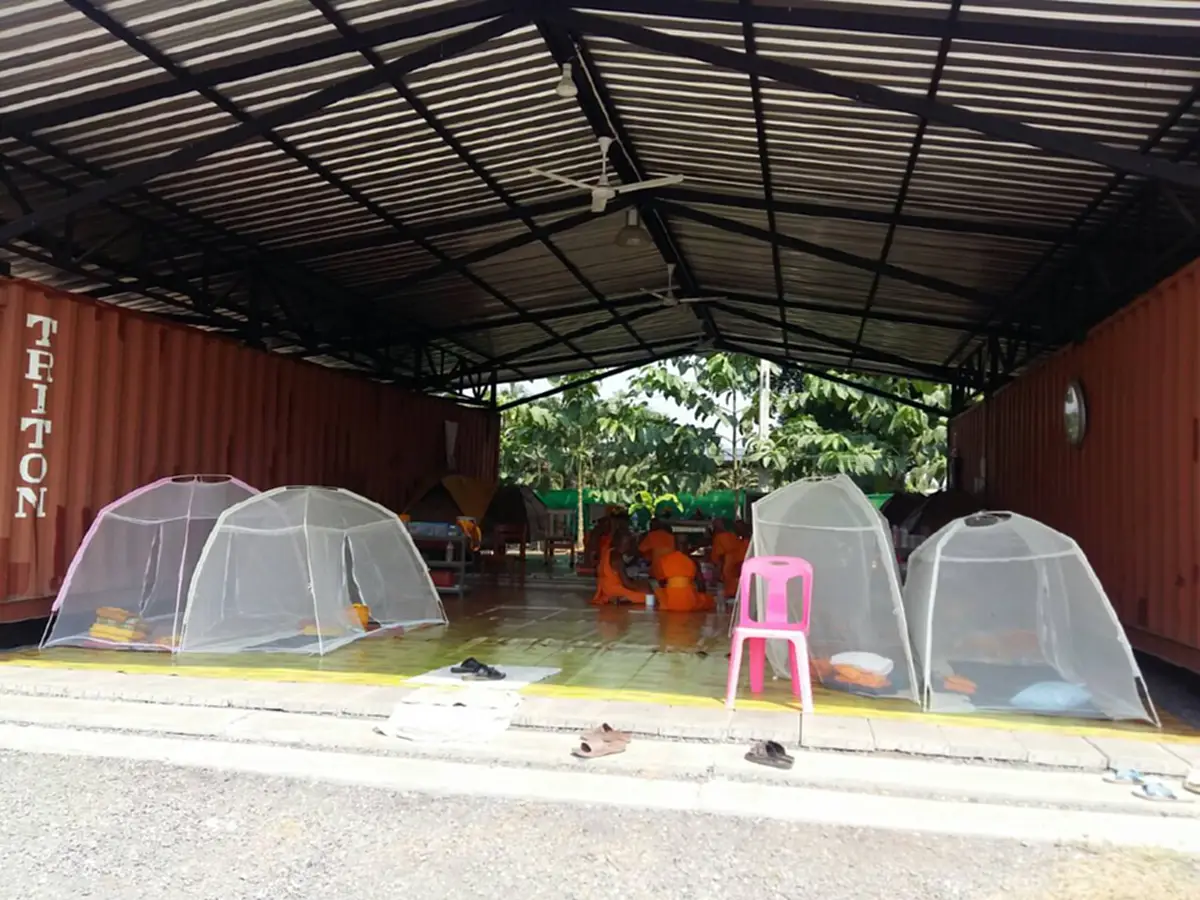 ด่วน!! "ดีเอสไอ"นำกำลังค้นสถานปฎิบัติธรรรม พบพระสงฆ์ไม่มีใบสุทธิ สำนักพุทธเผย!! เป็นพระใหม่  (รายละเอียด)