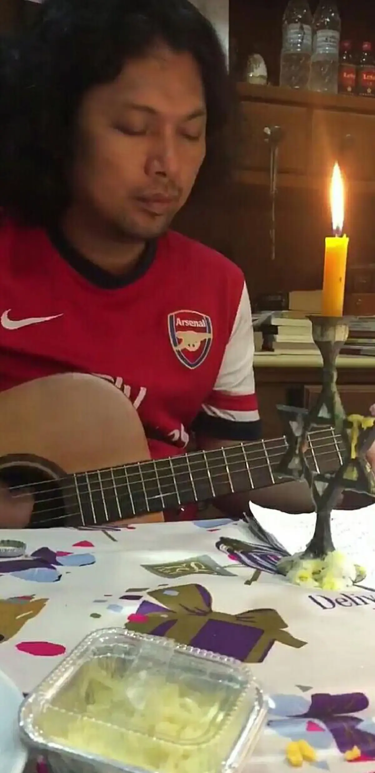 "เสก โลโซ" คนเดิมกลับมาแล้ว ร้องสดๆเพลงใหม่ให้ลูกสาว ขอบคุณหัวใจผู้หญิงยืนเคียงข้าง