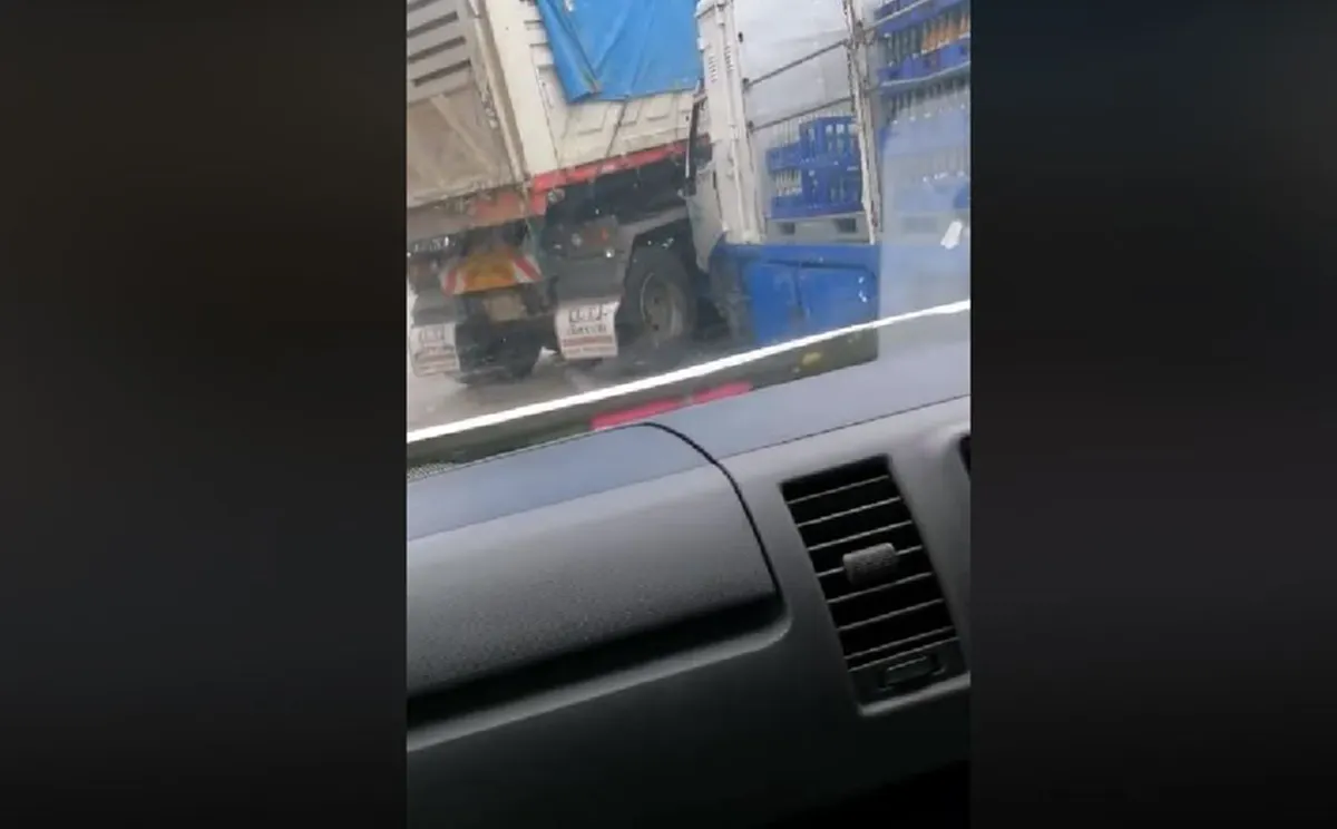 ถนนลุกเป็นไฟ  "รถพ่วง"คลั่ง เสพหนัก..เเหกด่านลพบุรี หนีการจับกุม ตร.ยิงสกัดสุดระทึก (คลิป)