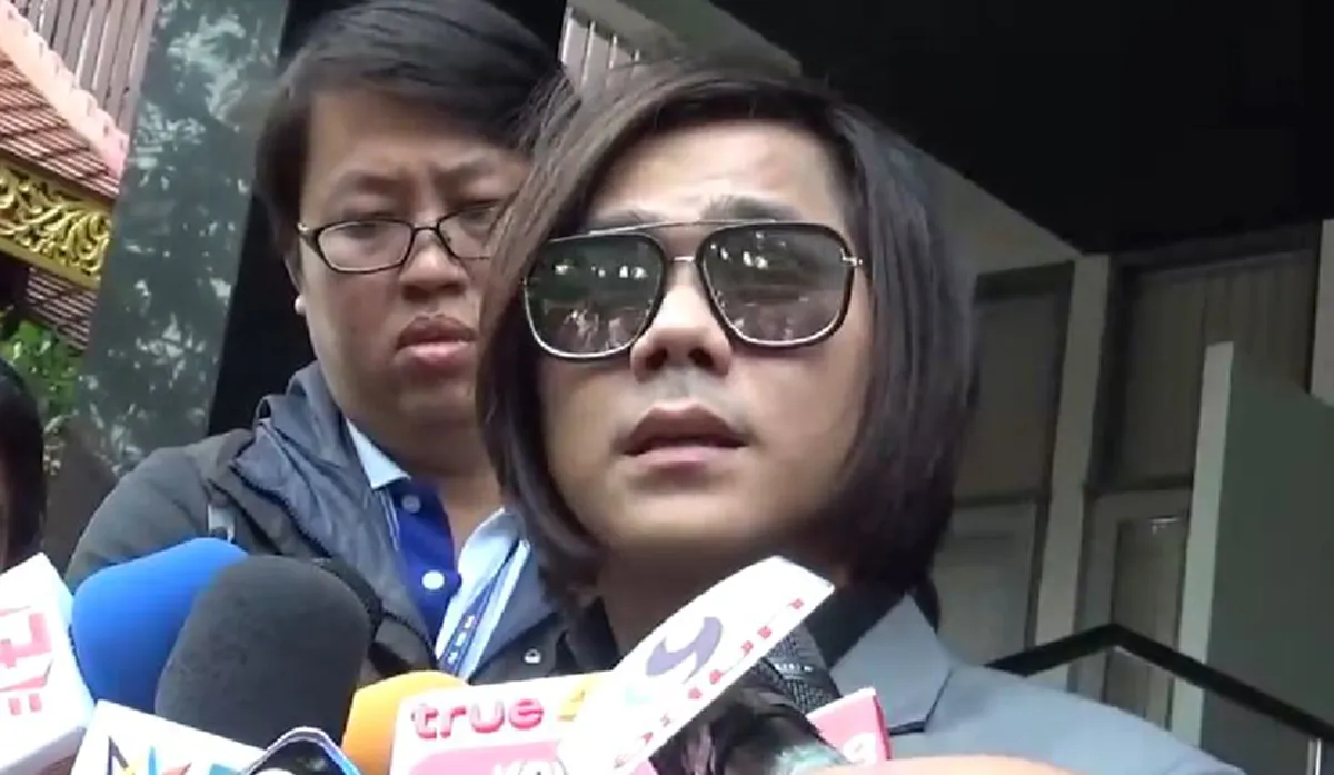 \"บอล บางเเก้ว\" เข้ามอบตัว คดีเพลิงไหม้บ้านทำ\"เเฟนสาว\"สิ้นชีพ  \"ทนายส่วนตัว\" จ่อฟ้องกลับ\"อัจฉริยะ\"(คลิป)