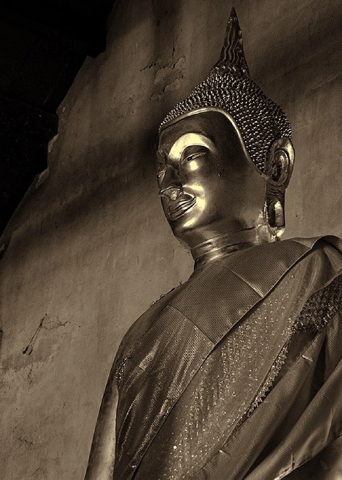 ที่แห่งนี้มีตำนาน!! เปิดประวัติ "วัดปราสาท" วัดเก่าแก่ในสมัยอยุธยา เผยอาถรรพ์..คุ้ม "พระนางอุษาวดีเทวี" ใครลบหลู่ถึงต้องกลับมาขอขมากันยกใหญ่