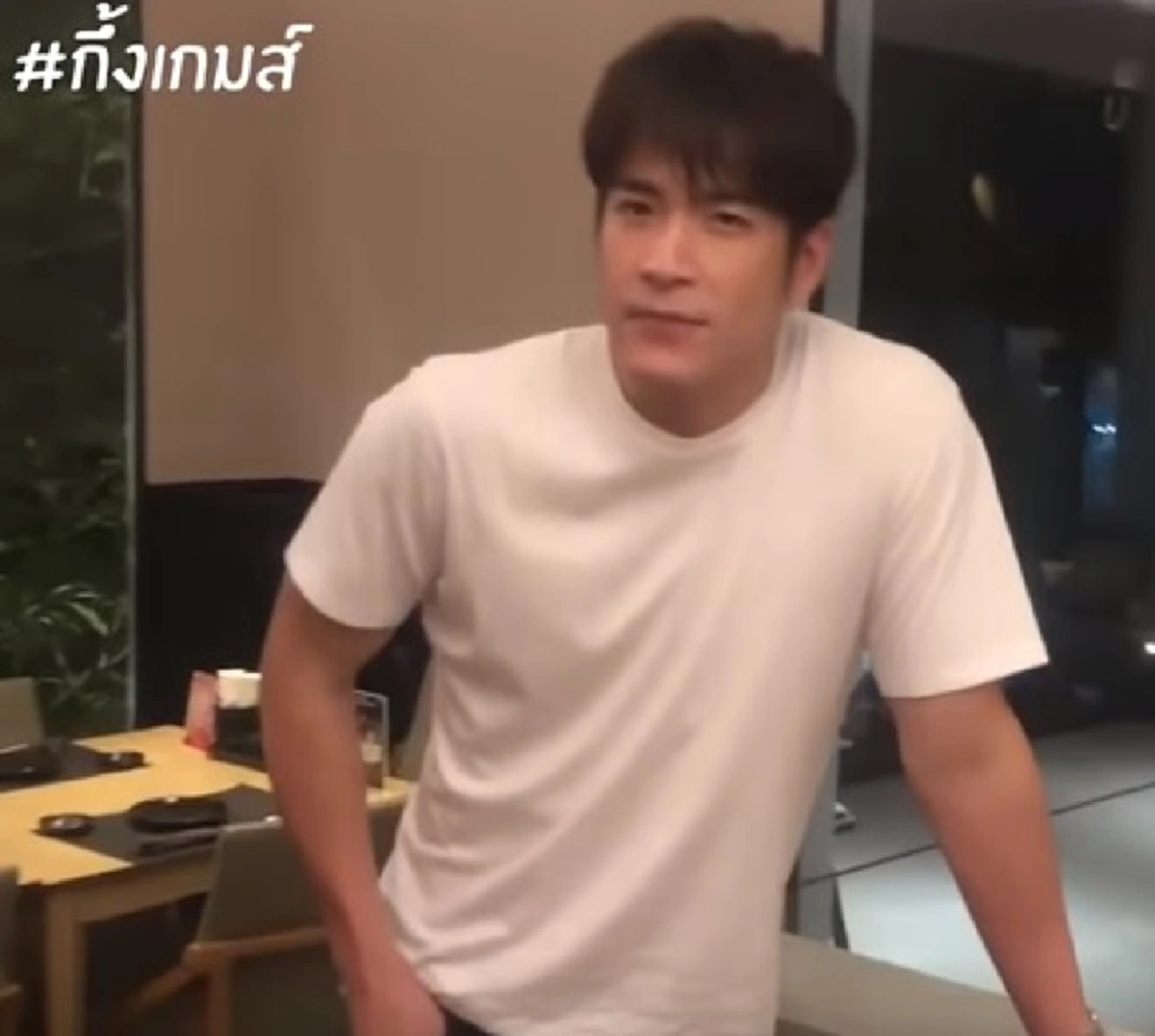ใจป๋าสุดๆ!!  "กึ้ง เฉลิมชัย" เเจกเงิน10,000 บาท ทายให้ถูก "เต้ย จรินทร์พร" เรียก "อาเล็ก" ว่าอะไร เเถมฝ่ายชายหลุดคำใบ้สำคัญ!!?(คลิป)