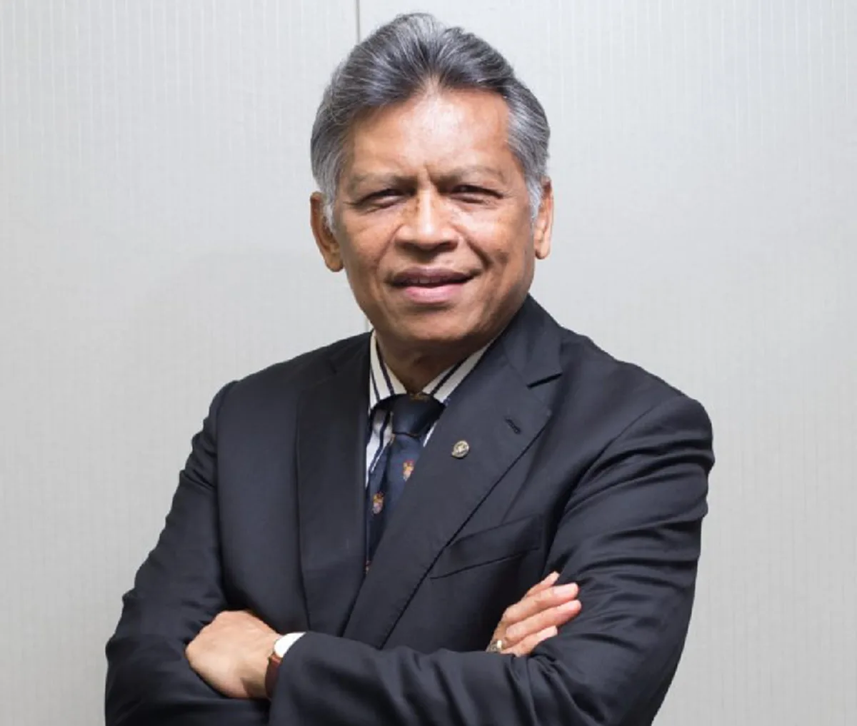 พี่น้องมุสลิมรำลึกวาทะ “สุรินทร์ พิศสุวรรณ”-อย่าเป็นน้ำที่ไหลผ่านภูเขาลงทะเลโดยไม่ทิ้งคุณค่าไว้ให้โลก