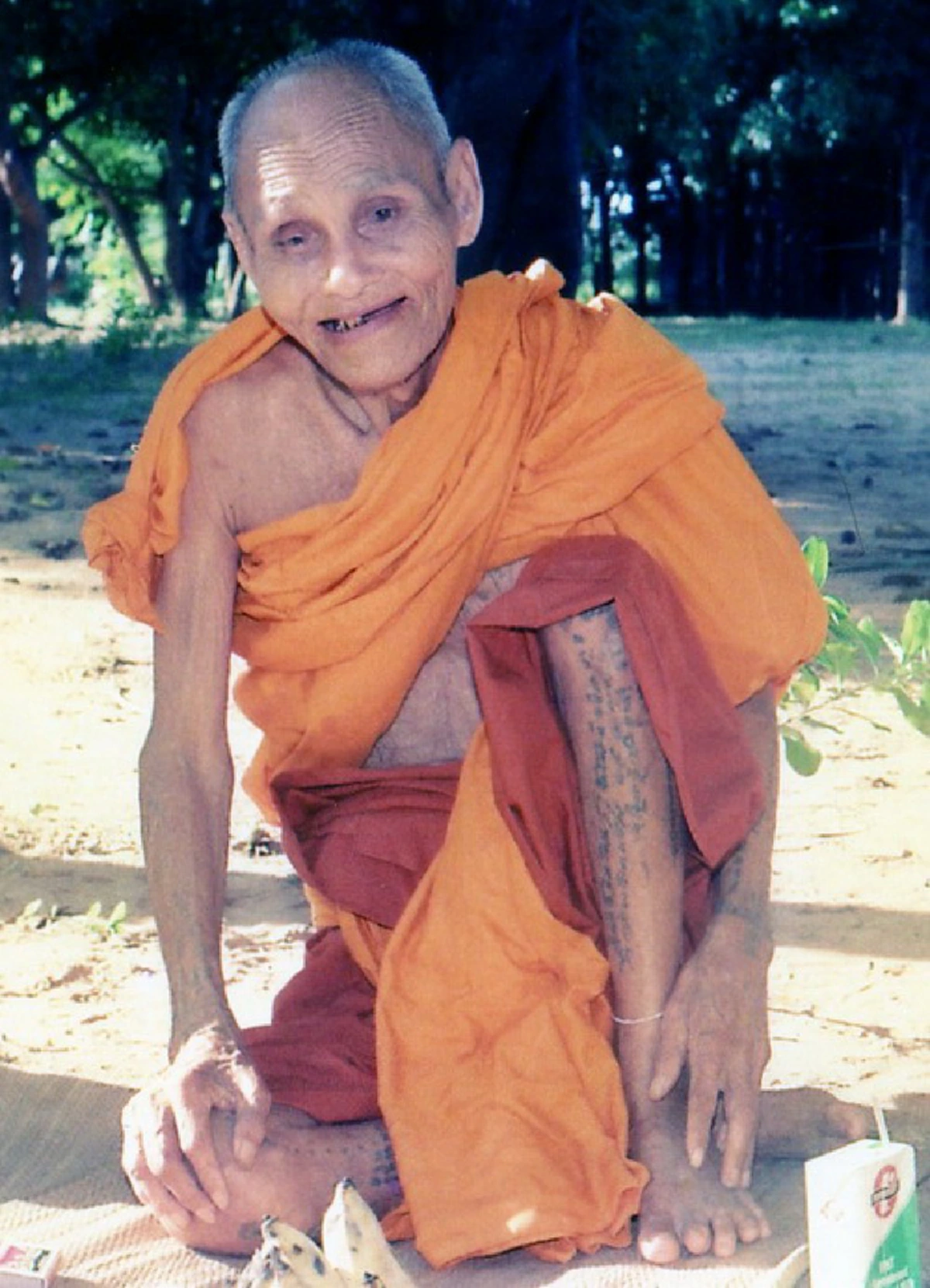 ต้องขึ้นบนเขากุเลน..กว่าจะได้มา พระคาถาอัญเชิญญาณบารมี " หลวงปู่สรวง เทวดาเดินดิน"ไว้ป้องกันภัย มีเงินใช้ไม่ขาดมือ..ดีแน่นอน.