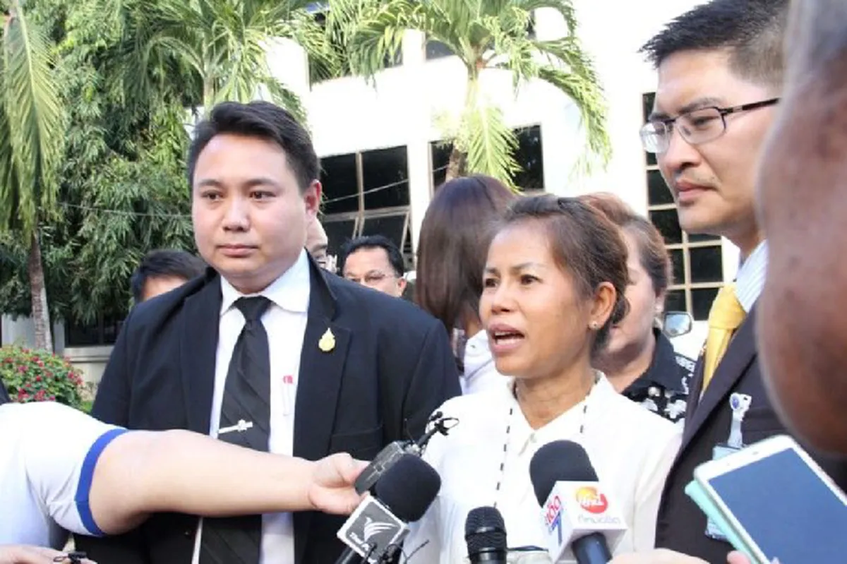 งานเข้าอีกแล้ว!!! เพจดังขู่แรง! เตรียมขุดประวัติ "อัจฉริยะ" หลังเตรียมแฉ "ครูจอมทรัพย์" ไม่ใช่แพะ ท้าเดี๋ยวจะได้รู้สู้กับเงามันเป็นยังไง!??