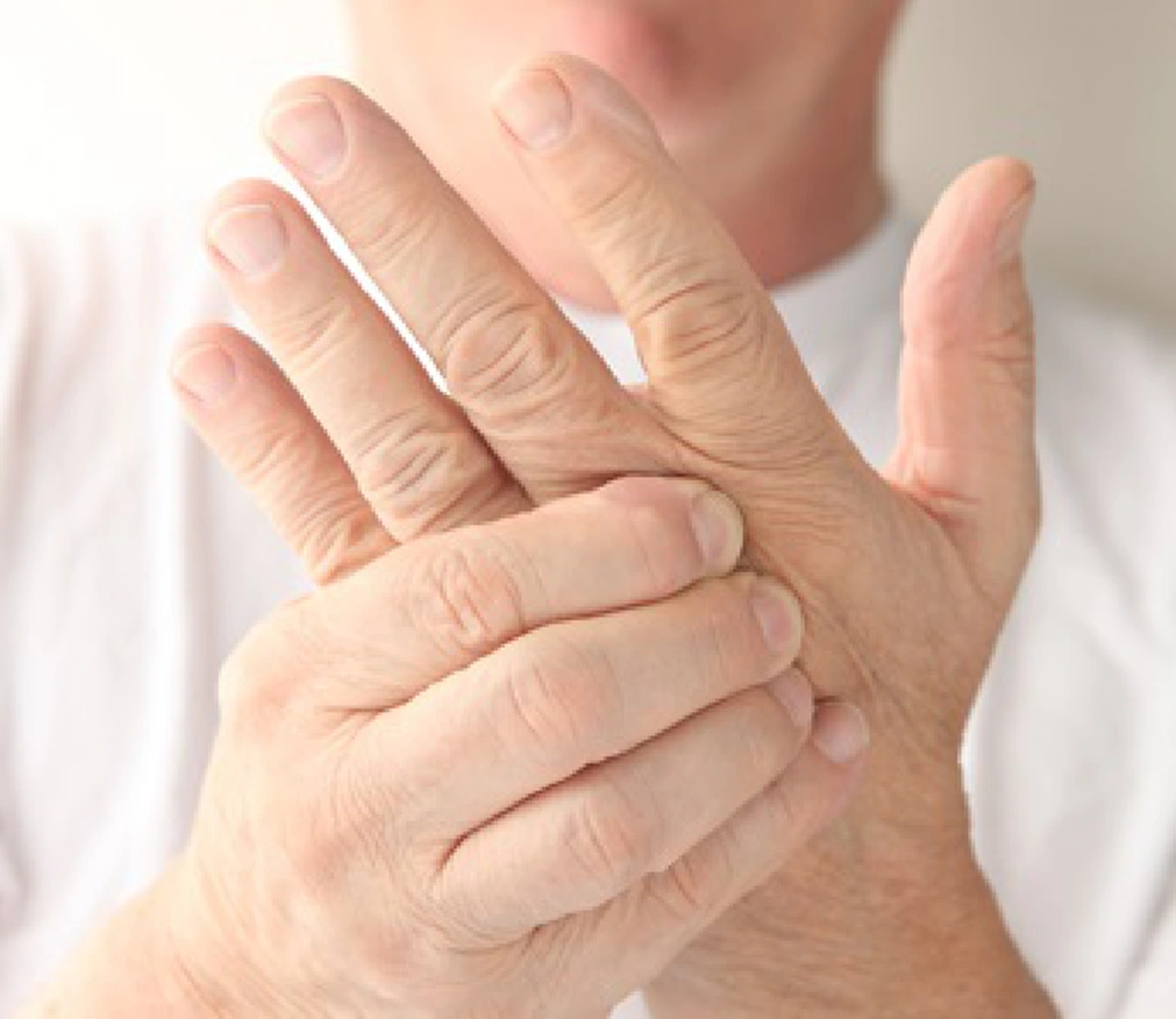 รู้เเล้วรีบรักษาเลย!! มือชา เท้าชา นิ้วชา นิ้วล็อค ใครมีปัญหาเหล่านี้บ้าง รักษาอย่างไร...เรามีคำตอบ !!