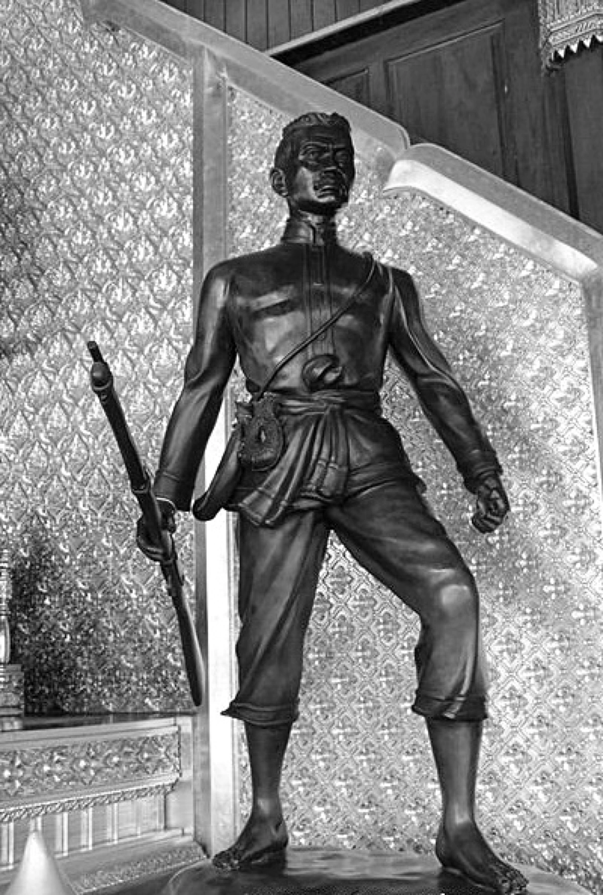 วีรบุรุษผู้สละเลือด!! เปิด "๔ ทหารเสือ" ขุนพลแก้วคู่พระทัย สมเด็จพระเจ้าตากสินฯ สู่ "วันชนะศึก" ทรงกอบกู้กรุงศรีอยุธยา กลับคืนสู่แผ่นดินไทย