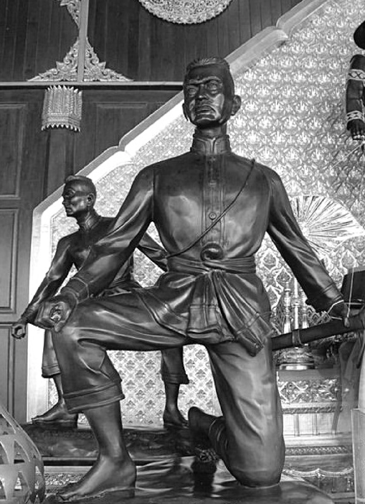 วีรบุรุษผู้สละเลือด!! เปิด "๔ ทหารเสือ" ขุนพลแก้วคู่พระทัย สมเด็จพระเจ้าตากสินฯ สู่ "วันชนะศึก" ทรงกอบกู้กรุงศรีอยุธยา กลับคืนสู่แผ่นดินไทย