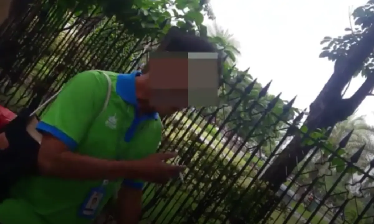 วางขายเย้ยกฎหมาย!!! แม่ค้าใจกล้าเปิดแผง "แบ่งขายบุหรี่" กลางอนุสาวรีย์ชัยฯ ท้าทาย “พ.ร.บ.ยาสูบฉบับใหม่” อย่างไม่เกรงกลัว !?! (คลิป)