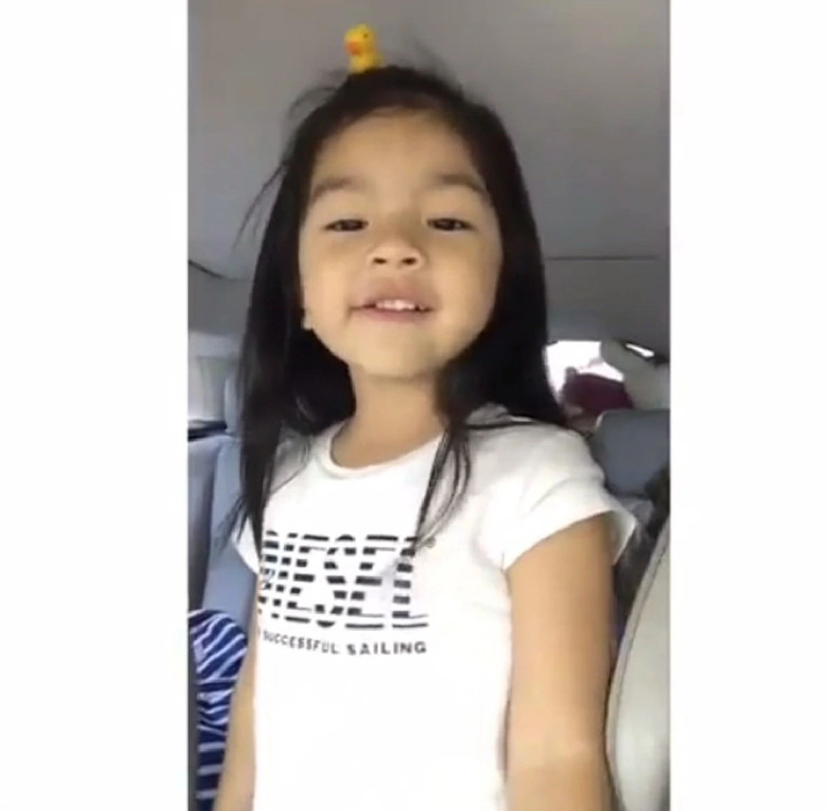 แฟนคลับห้ามพลาด!! “น้องมะลิ” ร้องเพลงประกอบละครของพ่อปอ “ต้มยำลำซิ่ง” สุดน่ารัก (คลิป)