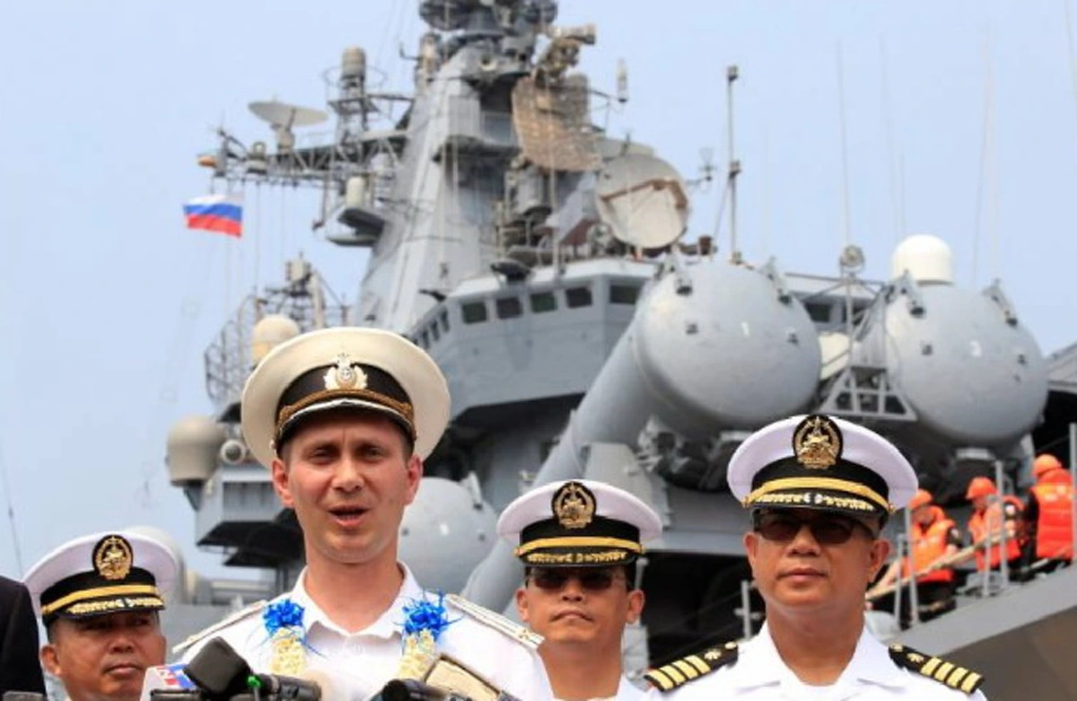 ยินดีต้อนรับ!! “รัสเซีย” ส่งเรือติดขีปนาวุธนำวิถี เยือนไทย กลาโหมทั่วโลกจับตามอง สัมพันธ์ ไทย – รัสเซีย เหนียวแน่นอย่างรวดเร็ว