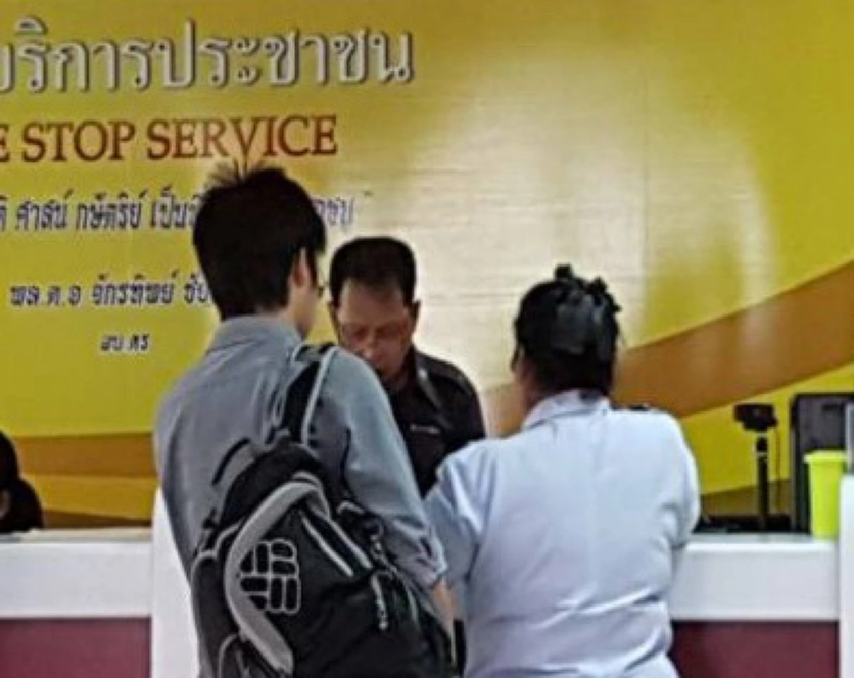 คนดีต้องชื่นชม!! อดีตอาจารย์จุฬาฯ ควักเงินส่วนตัว ให้กระเป๋ารถเมล์ เก็บเงินล้าน ส่งคืน เพื่อเป็นกำลังใจในการทำดี