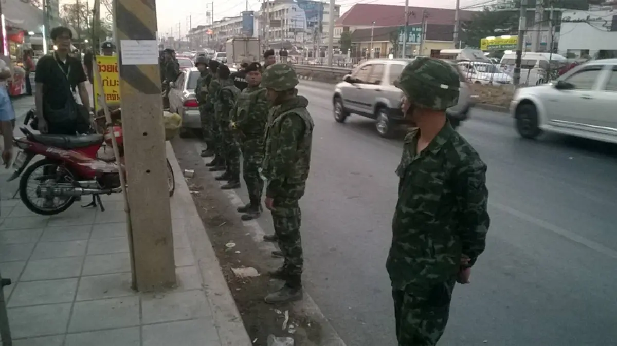 ด่วน!! ลือหึ่ง ทหารเตรียมบุกสลายม็อบ"ธรรมกาย" คืนนี้