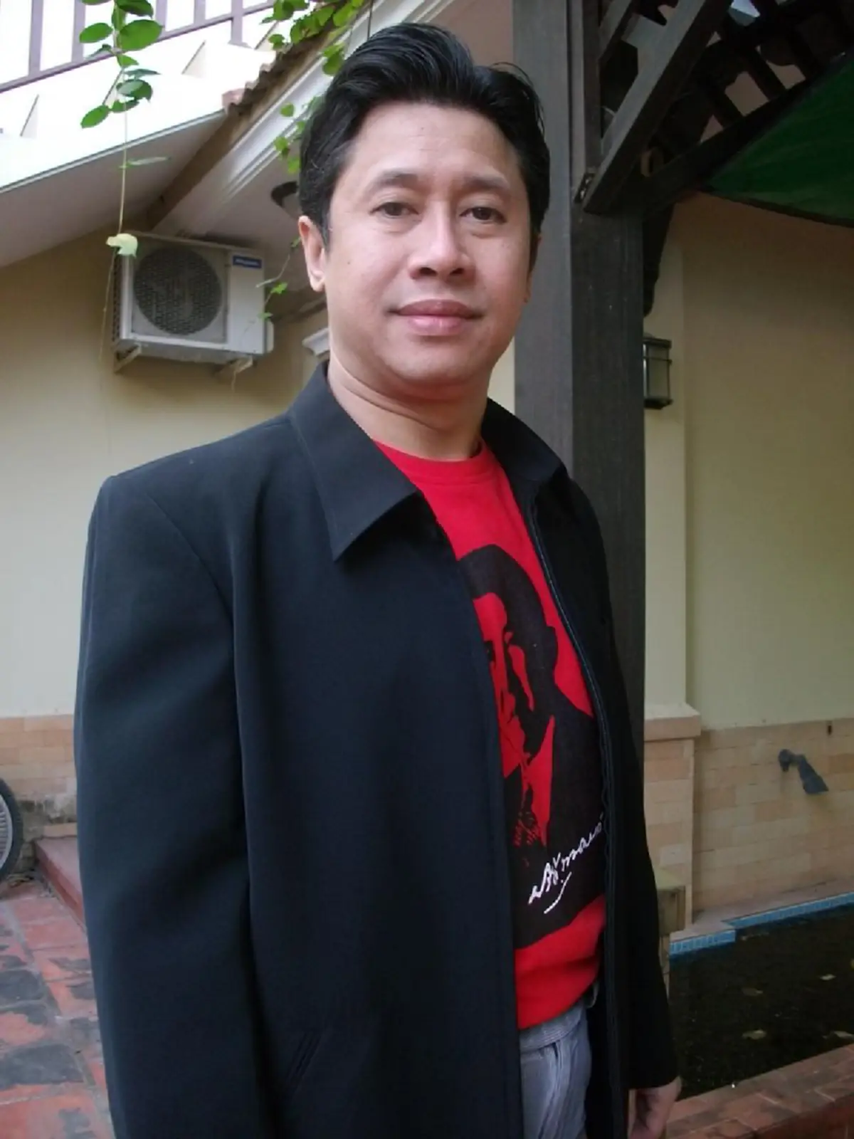 ด่วน!! จ่อออกหมายจับ "จักรภพ" พร้อมพวก 4คนเอี่ยว "อาวุธสงครามที่ฉะเชิงเทรา" (รายละเอียด)