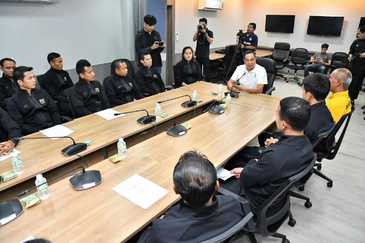 นายกสมาคม มอบโอวาท 36 ผู้ตัดสิน ที่จะเดินทางไปอบรมที่ประเทศตุรกี