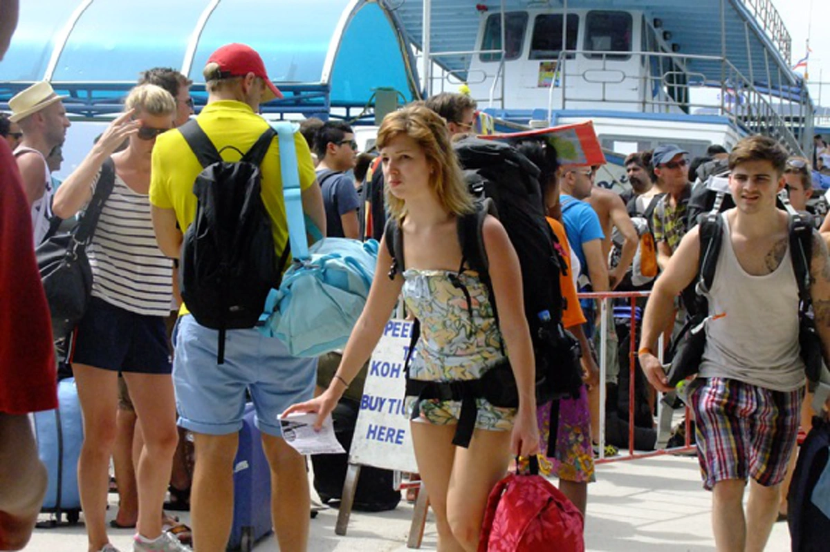 เห็นชอบแล้ว ครม.เลิกค่าธรรมเนียมวีซ่า 21 ประเทศ หวังดึงนักท่องเที่ยวต่างชาติคึกคักช่วงปีใหม่