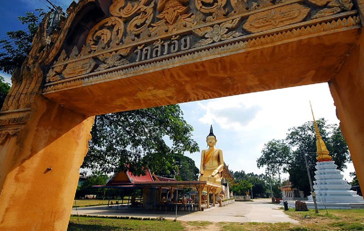 วีรชนผู้ถูกลืม!! เปิดตำนานวีรกรรม "ขุนรองปลัดชู" กับกองกำลังอาทมาต ๔๐๐ คน สู่ "วัดสี่ร้อย" อนุสรณ์ของผู้กล้าแห่งเมืองวิเศษไชยชาญ !!