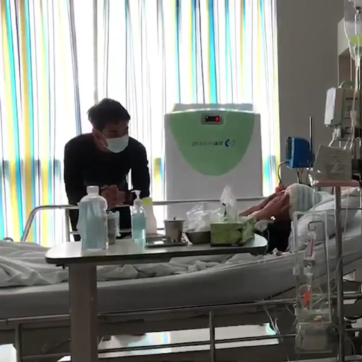 ซาบซึ้งสุดหัวใจ!!! ถึงหลั่งน้ำตา.."นักร้องดัง" โผล่เซอร์ไพรส์แฟนคลับป่วยมะเร็ง รู้เหตุผลยิ่งทึ่ง...ร่วมส่งกำลังใจขอให้หายไวๆ!?! (มีคลิป)