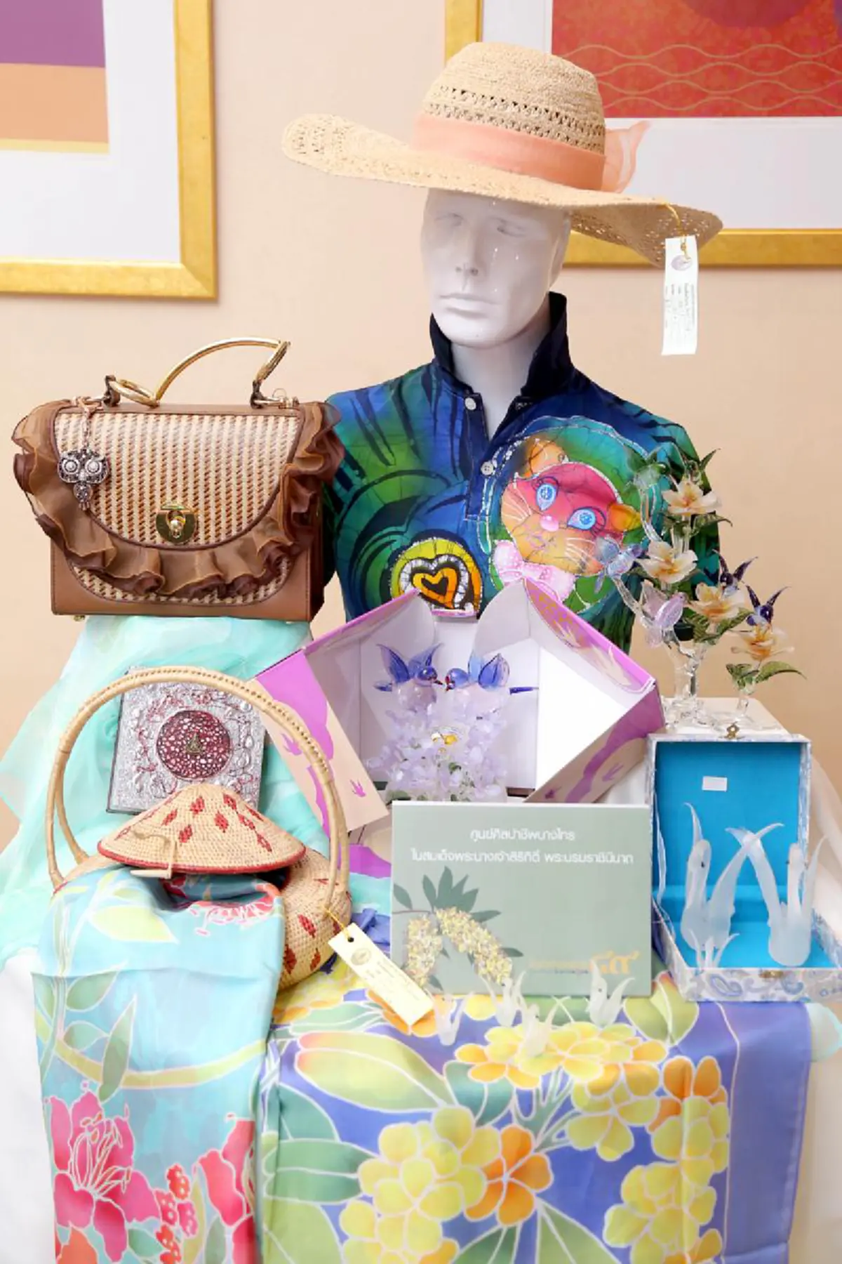 มูลนิธิโครงการหลวง แถลงข่าวจัดงาน “โครงการหลวง 49” น้ำพระทัย จากฟ้าสู่ดิน ระหว่างวันที่ 3-13 สิงหาคม 2561 ณ ศูนย์การค้าเซ็นทรัลเวิลด์