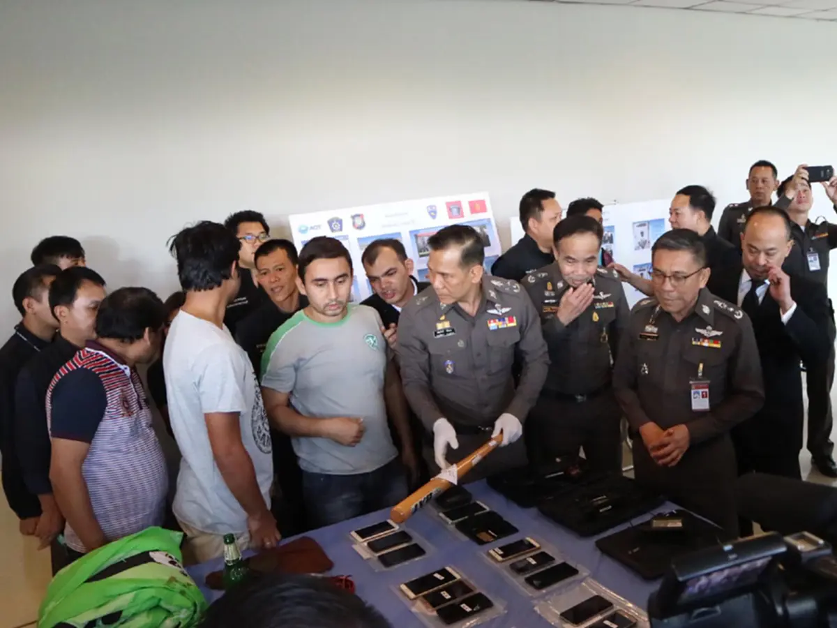 ตำรวจกับทหารและท่าอากาศยานสุวรรณภูมินำกำลังบุกจับแก็งเรียกค่าไถ่ชาว"อินเดีย