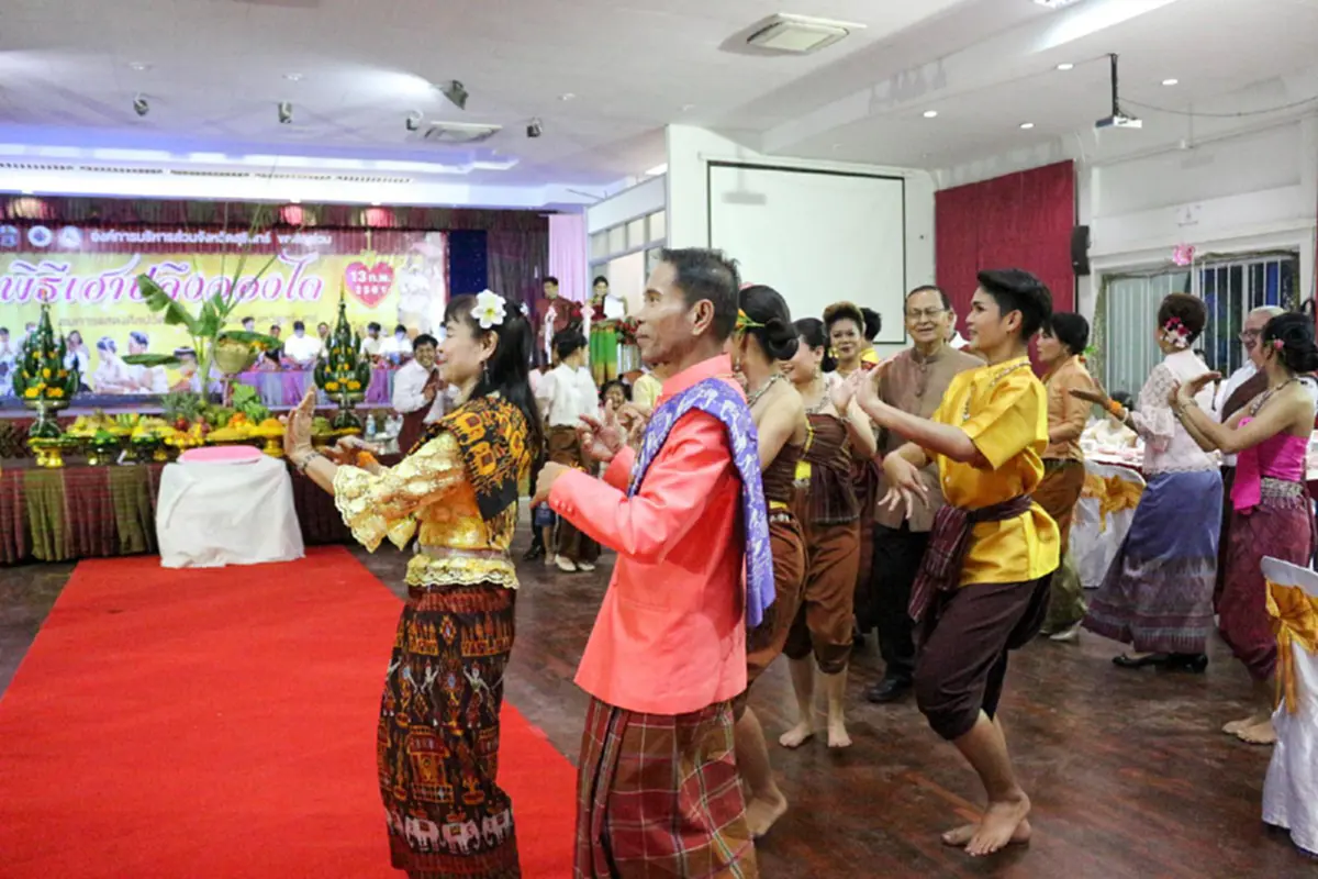 14กุมภา วาเลนไทน์ "ซัตเต" บนหลังช้าง แบบชาวกูย หนึ่งเดียวในโลก ที่สุรินทร์