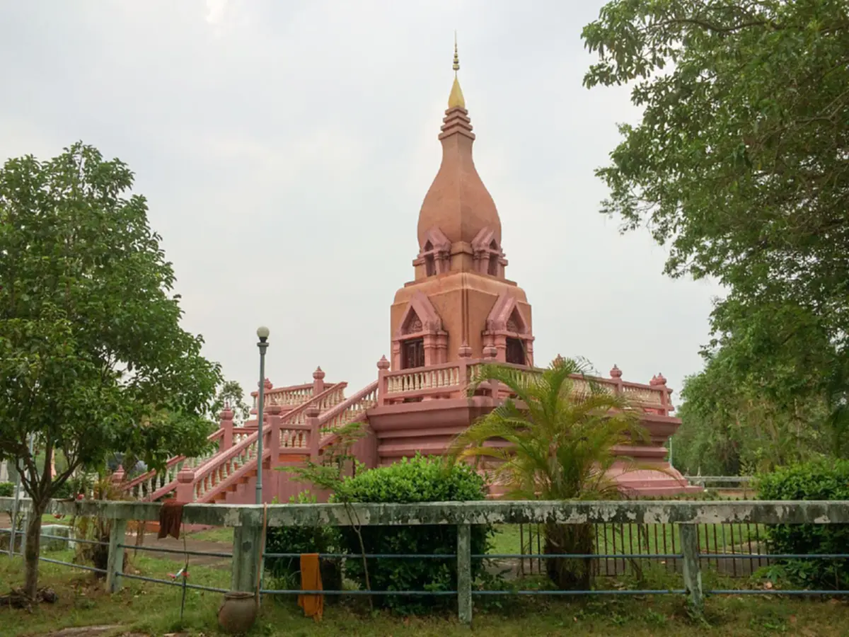 ๓๐ พฤษภาคม ๒๕๖๐ กราบน้อมรำลึก วันละสังขาร "หลวงปู่อุ่น" แม้อาพาธหนัก ยังกลับมาเทศนาในวันวิสาขบูชา ก่อนจะละสังขารในวันถัดไป!!