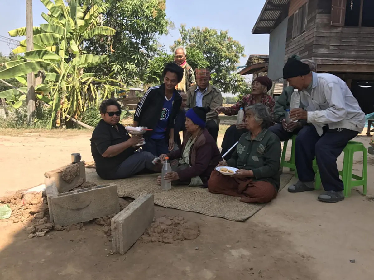 แตกตื่นทั้งหมู่บ้าน!! "บ่อน้ำ" แปลกๆโผล่หน้าบ้านพ่อเฒ่าสุรินทร์ พอร่างทรงบอกว่าเป็นอะไร รีบยกขันธ์ 5 ขอขมาด่วน ก่อนได้หวย 2 ตัวจังๆ