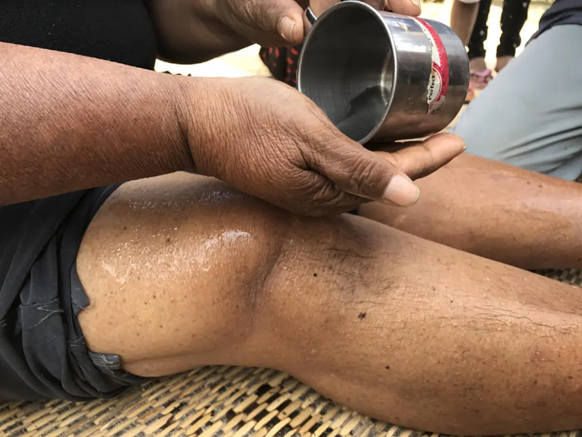 แตกตื่นทั้งหมู่บ้าน!! "บ่อน้ำ" แปลกๆโผล่หน้าบ้านพ่อเฒ่าสุรินทร์ พอร่างทรงบอกว่าเป็นอะไร รีบยกขันธ์ 5 ขอขมาด่วน ก่อนได้หวย 2 ตัวจังๆ