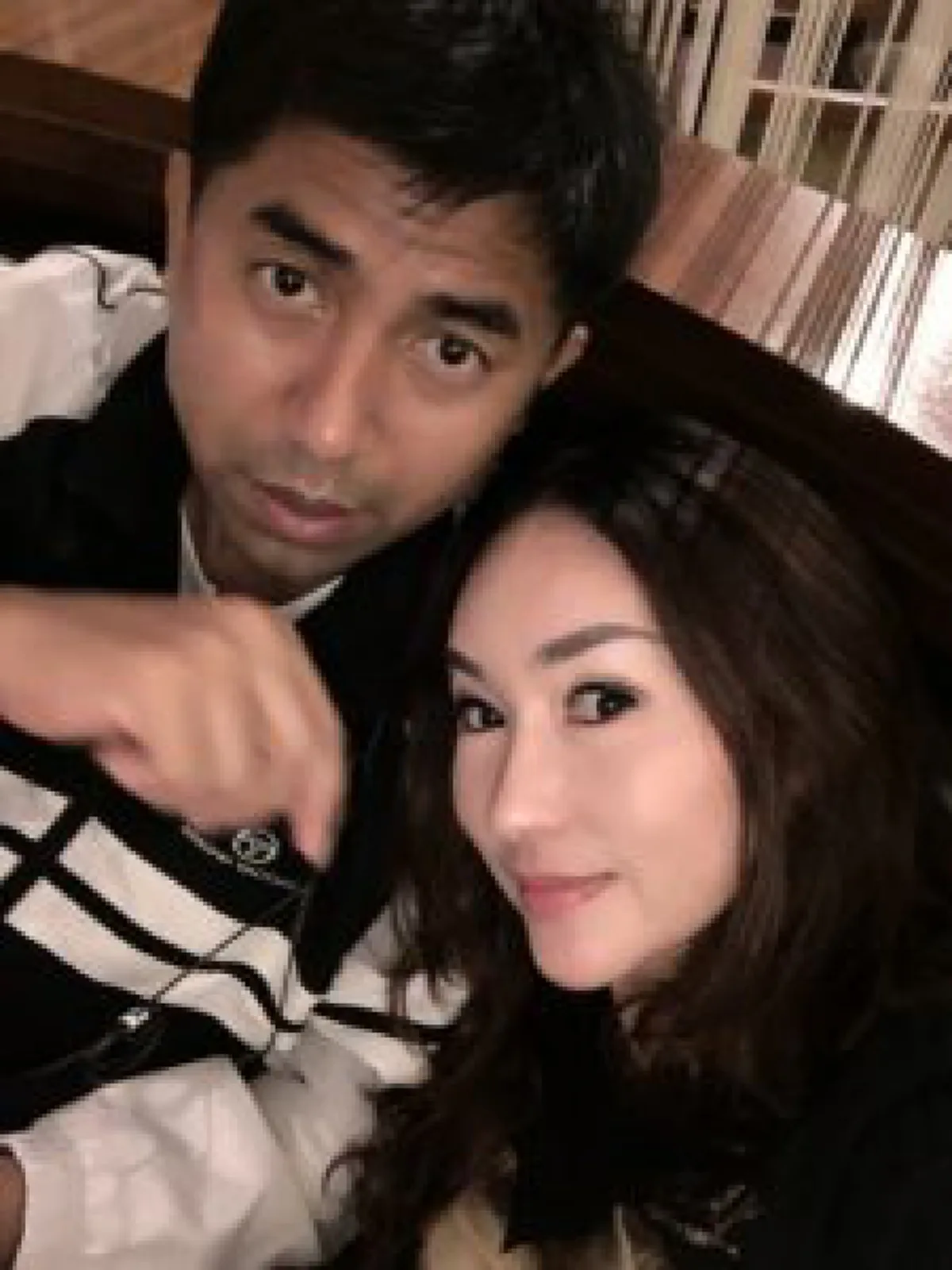 ชีวิตรัก 25 ปี "บิ๊กโจ๊ก -  มาดามกุ๊บ" ยอมทิ้งบ้านหรูมาอยู่แฟลตตำรวจ หลังโดนผู้ใหญ่กีดกัน