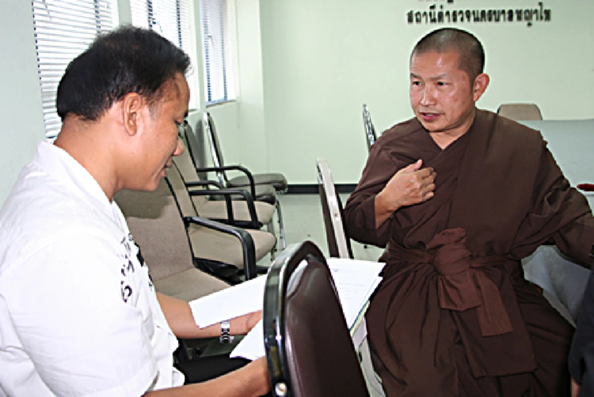 นี่หรือคือพระดีที่ถูกรังแก!?? สาวกธรรมกายชี้! พระนิกร-ยันตระ-ภาวนาพุทโธ โดนแกล้งไม่ต่างจาก "ธัมมชโย"  อ้างเป็นฝีมือ "ขบวนการล้มล้างศาสนา"