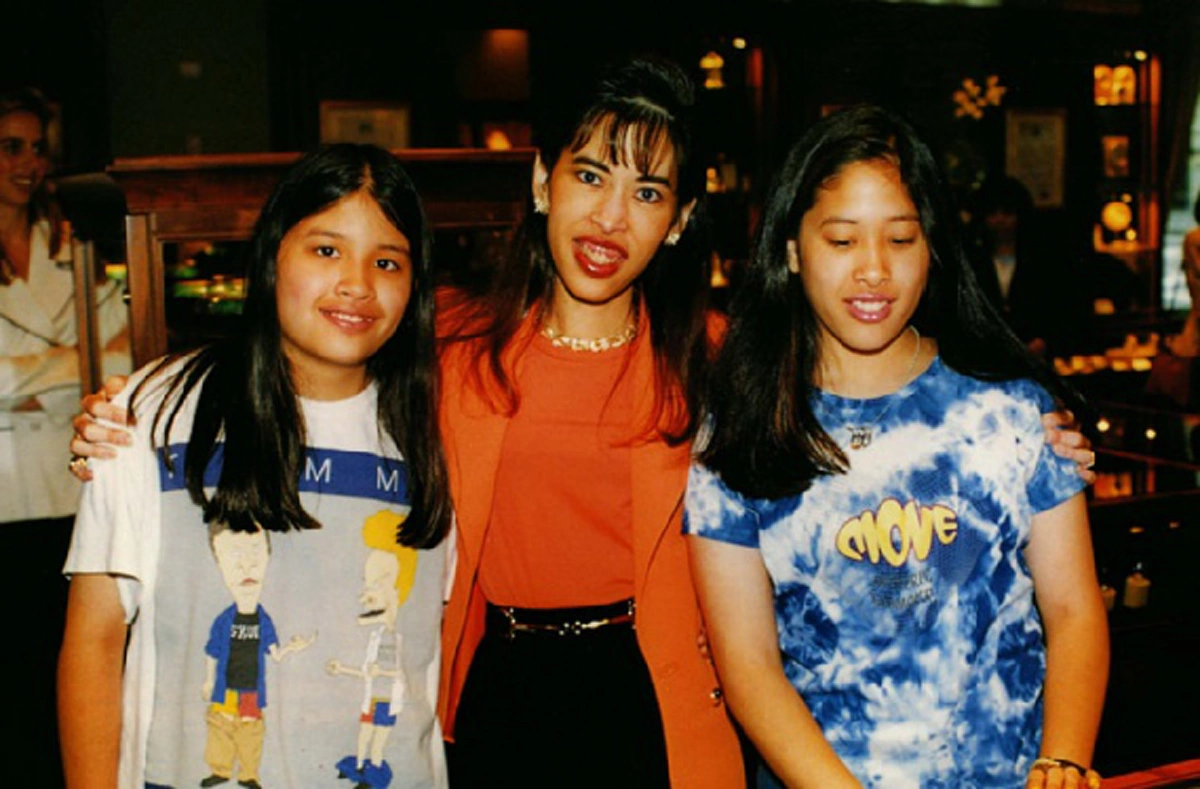 ทรงพระเจริญ!! ๑๐ เรื่องน่ารู้เกี่ยวกับ "สมเด็จพระเจ้าลูกเธอ เจ้าฟ้าจุฬาภรณวลัยลักษณ์ อัครราชกุมารี" เจ้าฟ้าหญิงดวงทิพย์แห่งปวงประชา !!