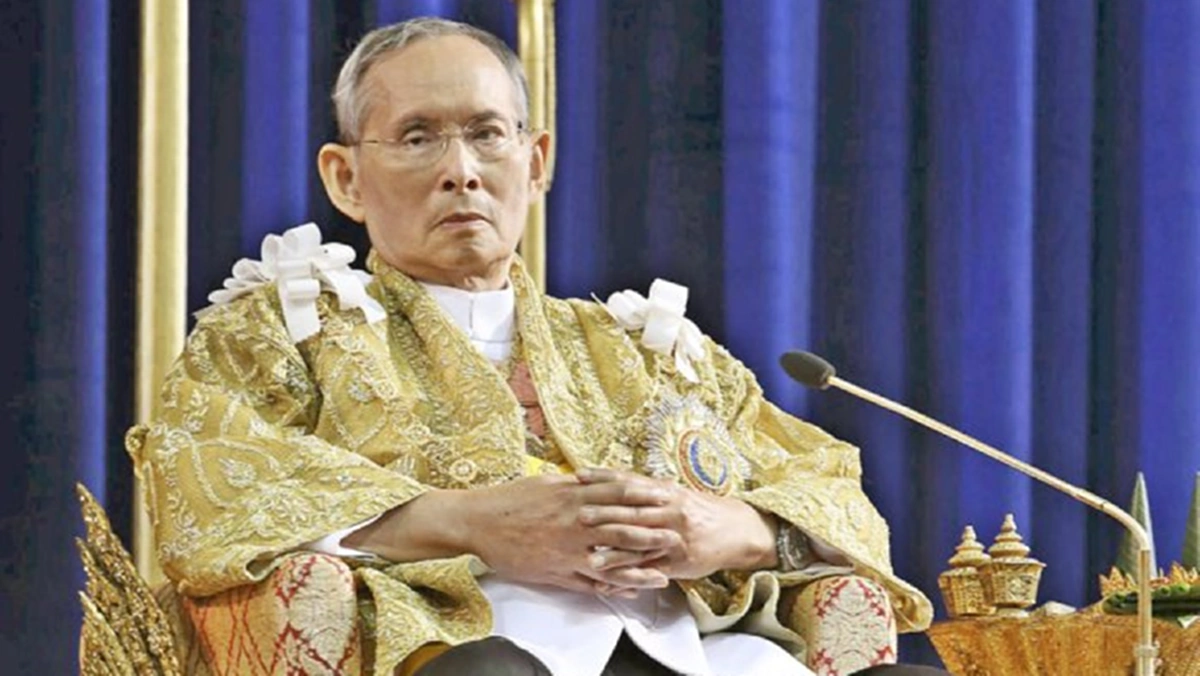 น้ำตานองทั้งแผ่นดิน!!! วิษณุ เผยขั้นตอน พระราชพิธีถวายพระเพลิงพระบรมศพ ในหลวง รัชกาลที่ 9