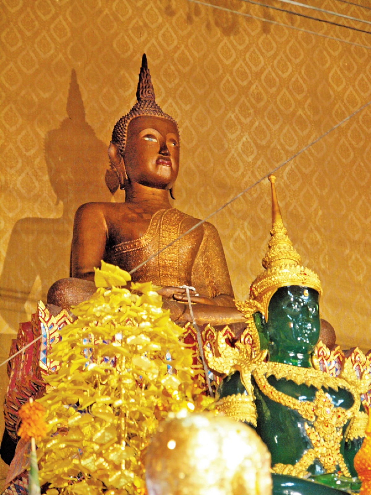 ด่วนมาแล้ว!!! เลขเด็ดเน้นๆ "หลวงพ่อปากแดง"  งวด 16 พ.ย. นี้ เซียนหวยแห่ซื้อกันเกลี้ยงแผง รู้แล้วรีบแชร์ด่วน