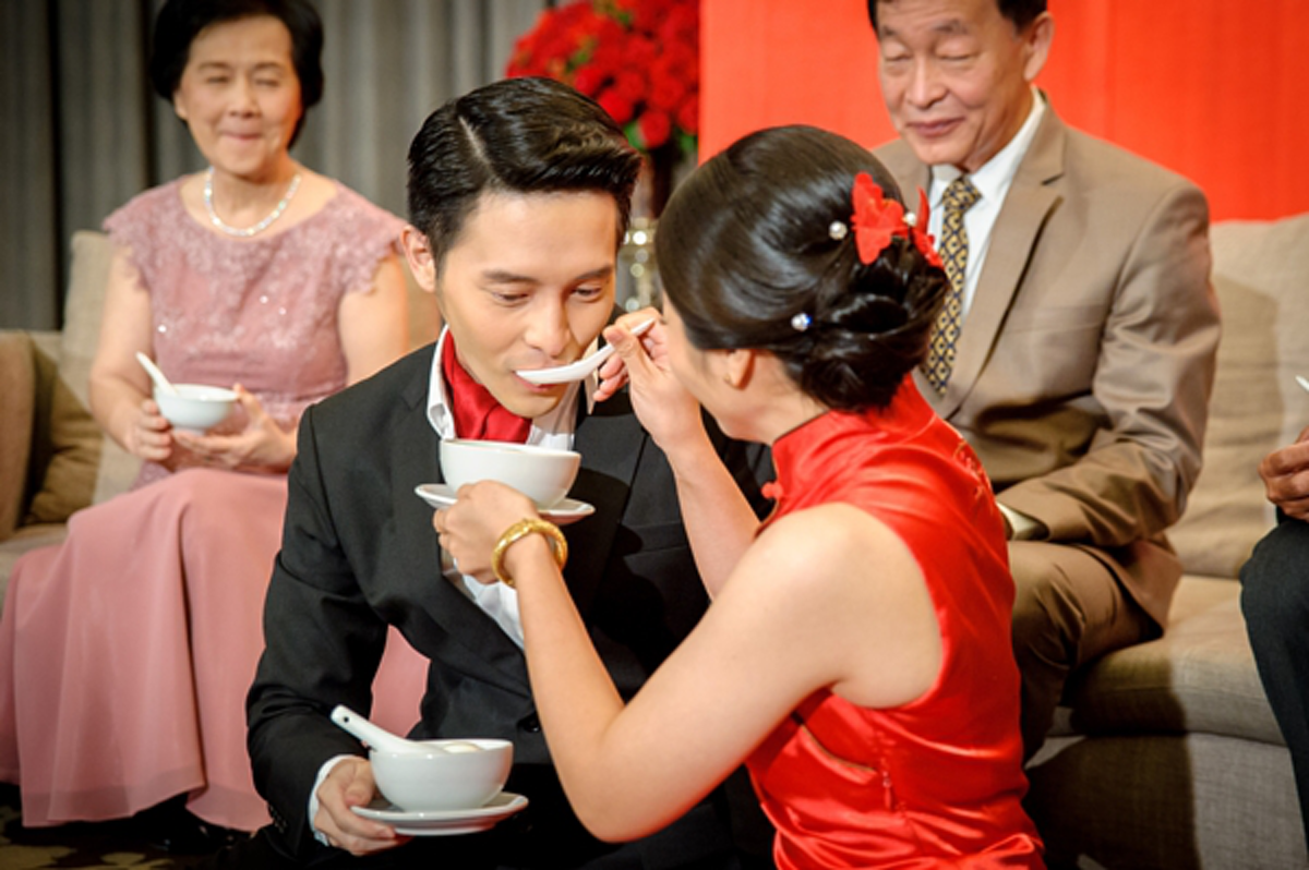นิมิตรหมายอันดี !!!  พระเอกดัง ประกาศข่าวดี ภรรยาตั้งท้องแล้ว  ในวันเกิดของเขาพอดี แฟนคลับแห่แสดงความยินดีเพียบ !!