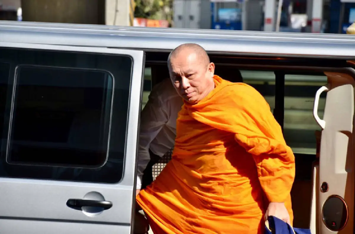 ตั้งเจ้าอาวาส"ธรรมกาย"..ชูผู้ช่วยเจ้าอาวาสครองครองบัลลังก์ ตามกฏมส.??!! "พระสมชาย"น้องชายเสี่ยสองท่อน้ำเลี้ยง..มาเต็ง