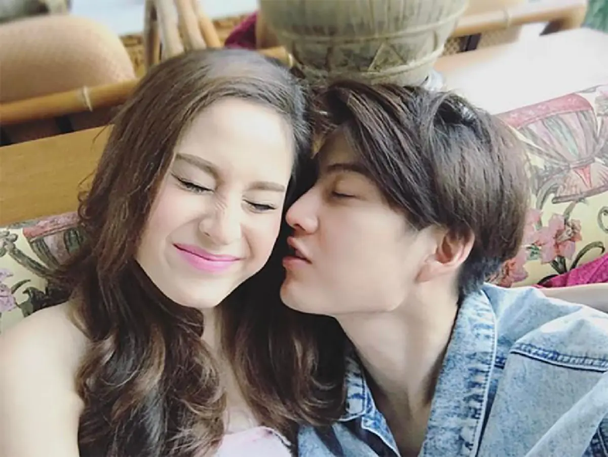 งานนี้รู้ชัดเลย!!! เผยเบื้องหลัง "ขวัญ " ประกาศเลิก "กอล์ฟ" กลางไอจี แฟนคลับฟันธงสาเหตุหลัก 3 ข้อ มีความเป็นไปได้สูง...ทำรักร้าวส่งท้ายปี!?