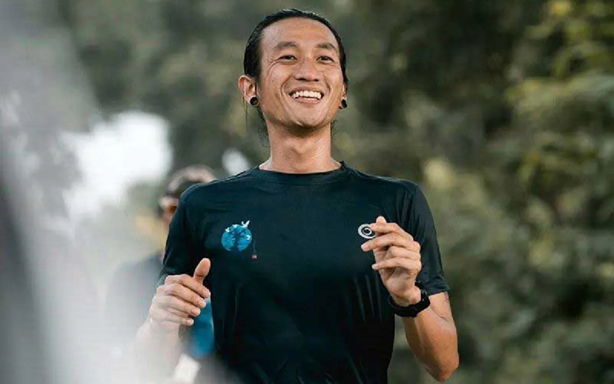 จากปาก..ผู้ชายหัวใจโคตรแมน!!! ย้อนฟัง "ตูน บอดี้สแลม" เล่าตลอด 4 ปี มีแฟนแค่คนเดียว ในรั้วม.จุฬาฯ ให้ลอกการบ้าน ช่วยทุกๆอย่าง!!! (มีคลิป)