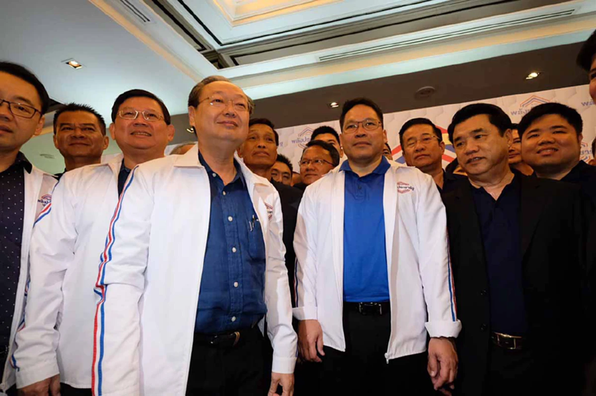 เฉลยเบื้องหลัง"สนธิรัตน์" เรียกสื่อฟังชี้แจงด่วนที่มา350 เสียงพลังประชารัฐกลางทำเนียบ