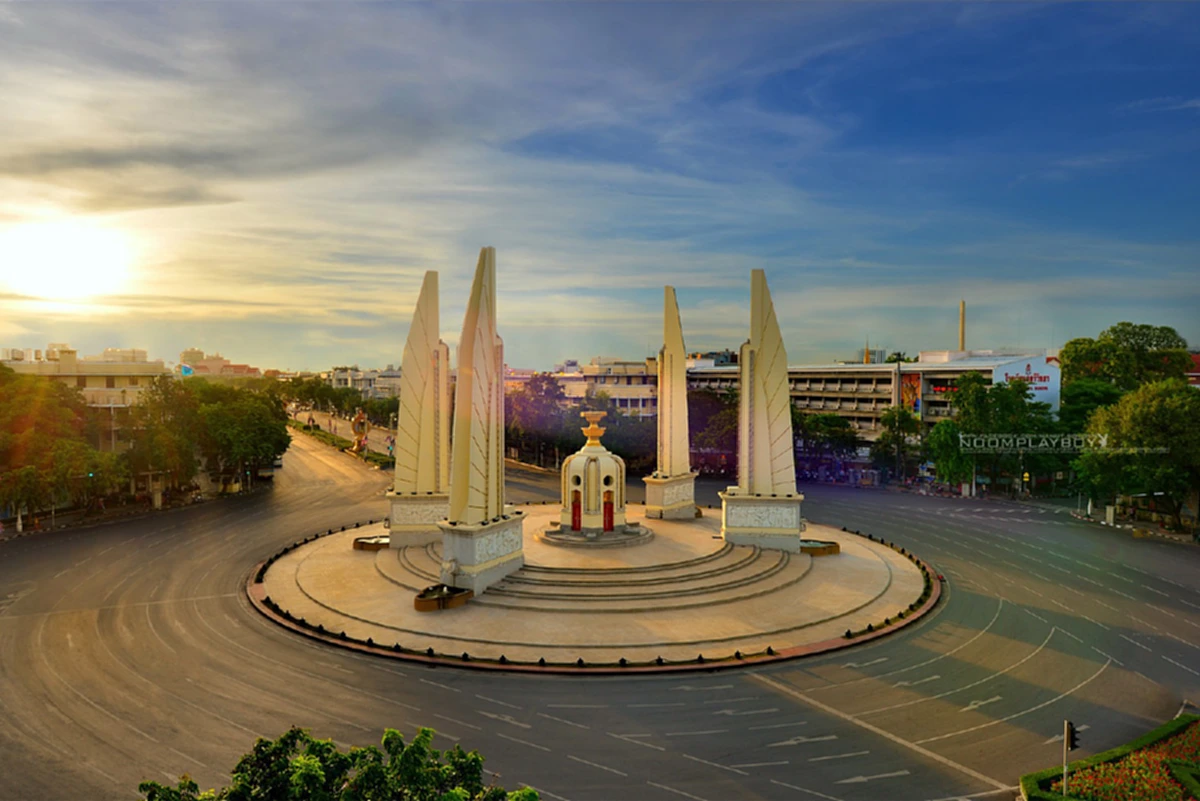 เพื่อไทย จับมือ ปชป. ...กระแสการเมืองวนๆไป